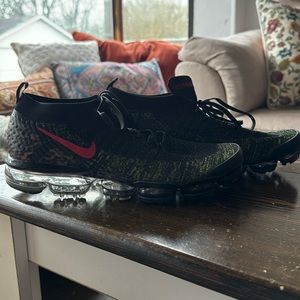 Nike Air VaporMax Flyknit 2
Cheetah Women Size: 9.5